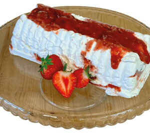 Ijstaart | Strawberry cheesecake roomijs boomstam